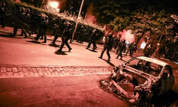Almost 1,000 arrests after fourth night of riots in France