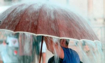 Mot i ndryshueshëm dhe i paqëndrueshëm me shi të rrëmbyeshëm lokal, bubullima dhe erë të përforcuar