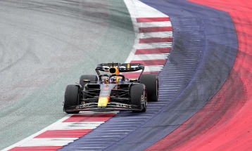 Unstoppable Verstappen wins Austrian GP amid more track limit drama