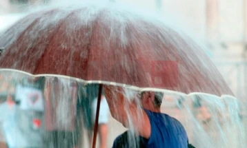 DPHM për nesër paralajmëron mot të ligë lokal me shi të rrëmbyeshëm, bubullima, erë të fortë dhe paraqitje të breshërit
