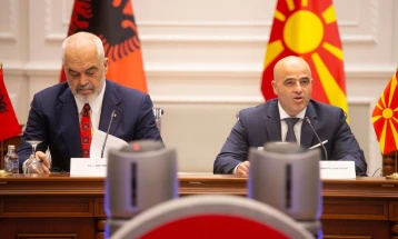 Albania PM Rama in official visit to Skopje