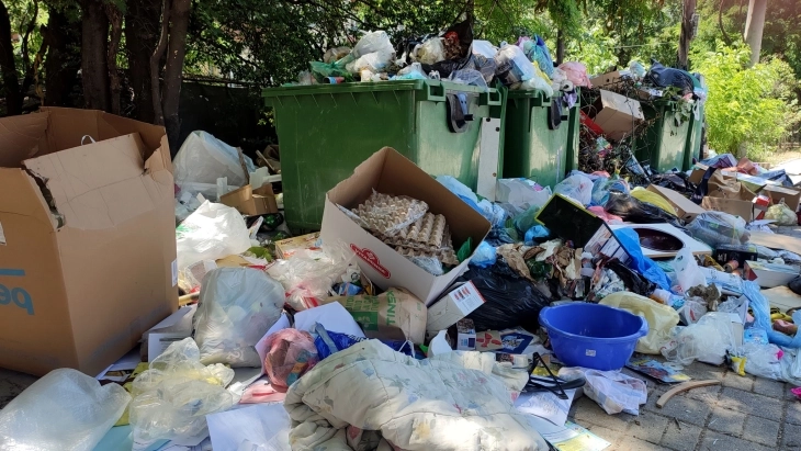 Kryetarët do të vendosin se si do t'i pastrojnë mbeturinat në Shkup, pas grevës në Higjinenën komunale