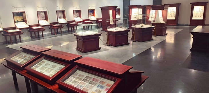 National Bank's Museum reopens to public