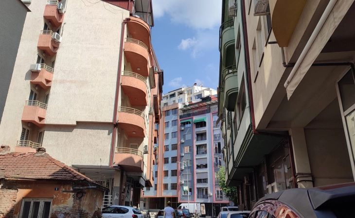 Безбедното домување во Скопје „во битка“ за пристапен простор и примена на прописите 