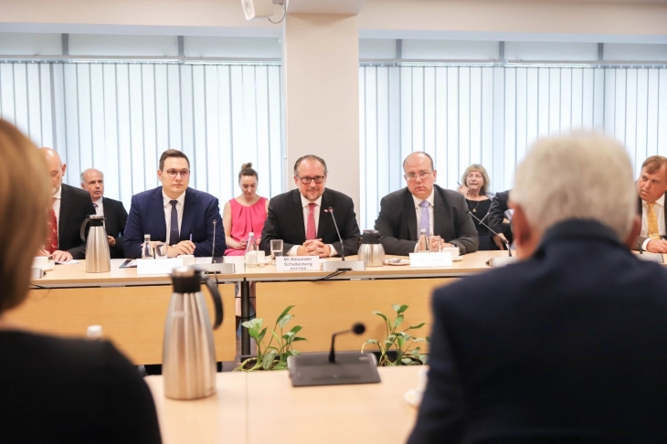 DUI's Ahmeti meets Austrian, Czech, Slovak foreign ministers 