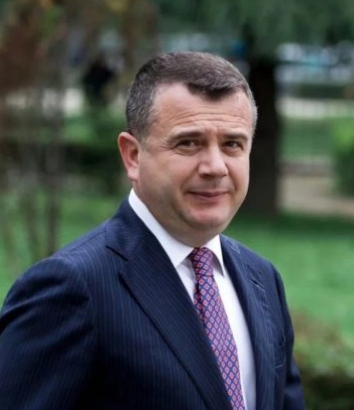 Албанскиот парламент го изгласа Таулант Бала за нов министер за внатрешни работи 