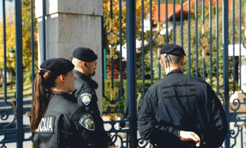 Alarme për bomba në disa lokacione në Zagreb, policia po kërkon nëpër objekte në qytet