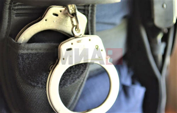 Bastisje në Prilep, gjendet drogë, arrestohet një person