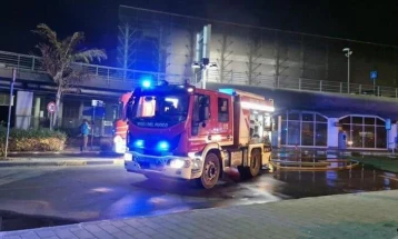Пожар на аеродромот во Катанија, откажани сите летови до среда