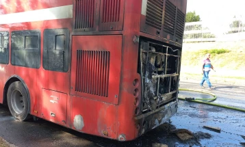 NQP: Nuk ka pasur udhëtarë në autobusin që është djegur, është shkaktuar dëm më i madh material