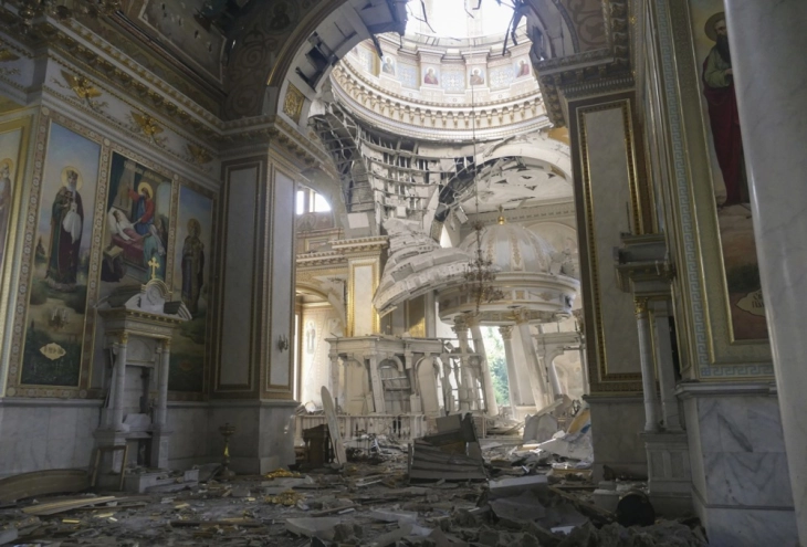 Русите со ракета го уништија централниот олтар на црквата „ Преображение“ во Одеса