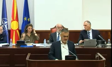 Aziri: Opsioni real është NATO dhe BE, opsionet tjera janë keqpërdorim i qytetarëve për interesa të tjera