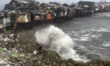 Së paku gjashtë viktima në tajfunin Doksuri në Filipine