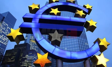 Инфлацијата во еврозоната скокна на рекордни пет проценти