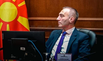 Grubi i bëri thirrje VMRO-DPMNE-së që të votojnë për ndryshimet kushtetuese, pastaj shpërndarjen e Kuvendit dhe zgjedhje të parakohshme