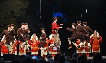 Во Битола завршува Фестивалот на народни песни и игри „Илинденски денови“