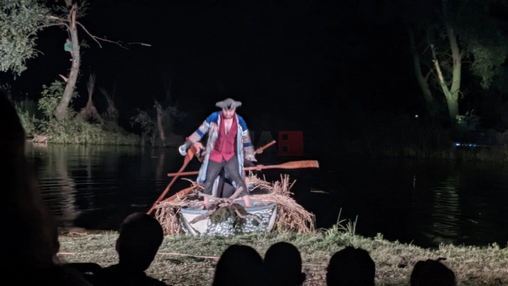 Изведба на детската претстава „Петар Пан - Големата битка“ во Струга