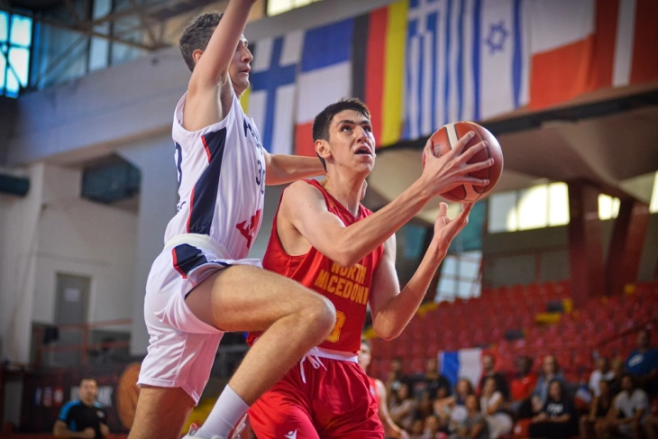 Франција пресилна за македонските кадети на ЕП во кошарка