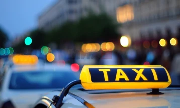 Измамени Германци туристи во Шпанија платиле 1.000 евра за такси