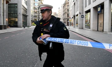 Лондонската полиција уапси маж по напад со нож во близина на Британскиот музеј