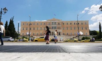 Greece's inflation rises to 2.5%