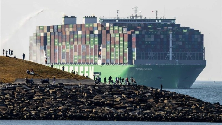 Цариниците на пристаништето во Ротердам заплениле рекордни над осум тони кокаин