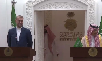 Top Iranian diplomat arrives in Riyadh as ties improve