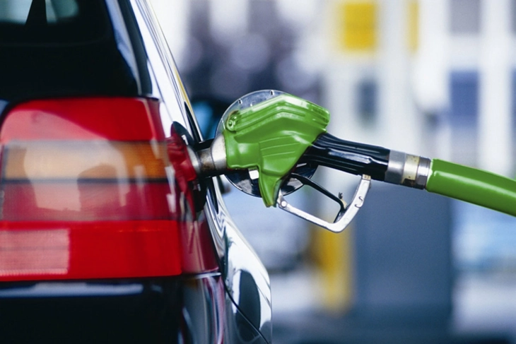 Fuel prices rise, diesel drops