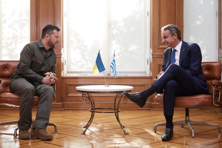 Micotakisi dhe Zelenski nënshkruan deklaratë të përbashkët për rrugën euroatlantike të Ukrainës