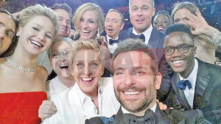 На „Х“ исчезна познатиот селфи со Елен Деџенерис и другите ѕвезди од Оскарите 2014 година