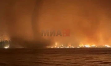 Pesë persona humbën jetën nga stuhitë në Miçigen, tornado zjarri në Kanada