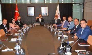 Ministri Aliu në Ankara u takua me përfaqësues të kompanisë 