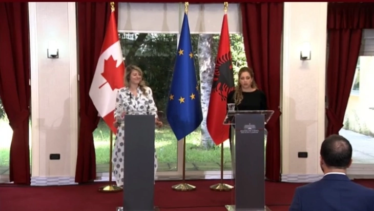 Министерката за надворешни работи на Канада, Мелани Жоли во посета на Албанија