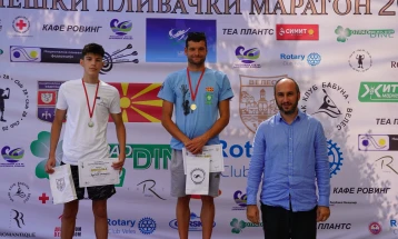 Евгениј Поп Ацев и Јана Костадиновска победници на 10. Велешкиот пливачки маратон