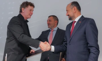 Потпишан договор со „БМЗ“ за инвестиција од 65 милиони евра во ТИРЗ Скопје 2,  нови 775 работни места (ДПЛ)