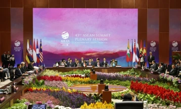 Kina dhe Mianmar temat kryesore në Samitin e ASEAN, që filloi sot në Xhakarta