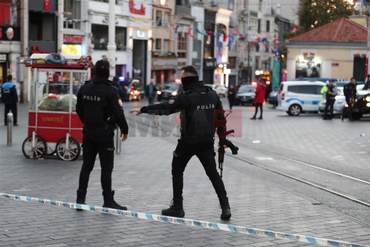 Në Stamboll arrestohen pesë persona të dyshuar për lidhshmëri  me ISIS-in