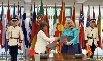 Petrovska: Treguam se NATO nënkupton edhe bashkëpunim më të fortë në mbrojtje, nënshkruam Marrëveshje për bashkëpunim dypalësh të mbrojtjes me Portugalinë