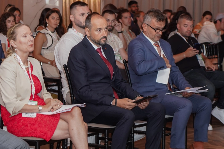 Социјалното претприемништво може да поттикне социо-економски развој во регионот на Западен Балкан, порача Битиќи