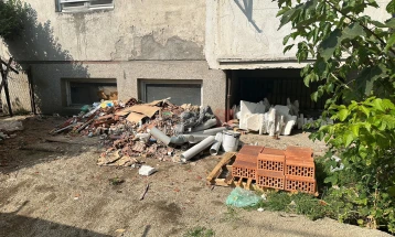 Hedhje e paligjshme e mbetjeve në shtatë komuna të Shkupit në muajin gusht,  janë përpiluar 52 procesverbale