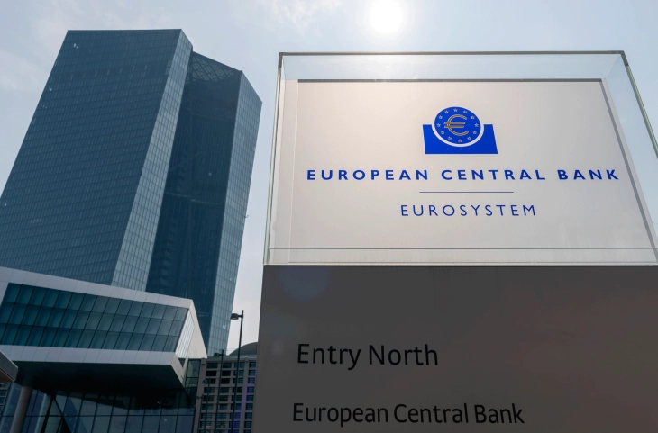 Европската централна банка ги зголеми каматните стапки за 25 базични поени на рекордни четири отсто