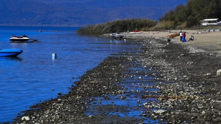 EU Beach Cleanup of Lake Prespa