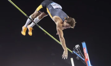 Дуплантис повторно го подобри светскиот рекорд во скок со стап