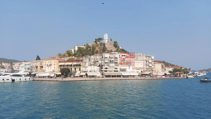Уапсени двајца Турци осомничени за шпионажа на воени објекти на грчкиот остров Порос