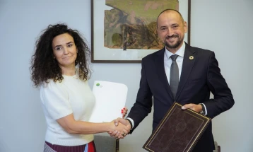 Битиќи и Османи во Њујорк потпишаа Меморандум и Договор со ЗКФ: Северна Македонија ги зајакнува капацитетите за справување со климатските промени