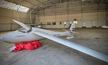 Т6: Како македонската едрилица Илинденка беше спасена од Воздухопловниот музеј во Белград поради реставрација во Скопје