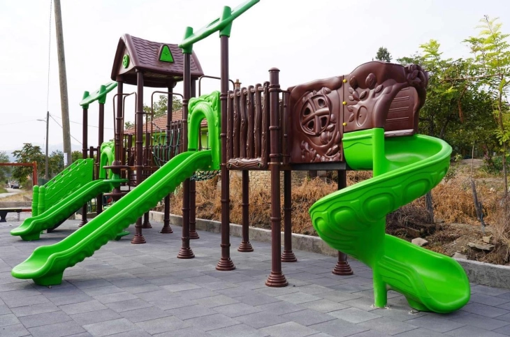Во велешкото село Караслари се гради детски забавен парк