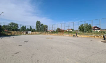 Започна реконструкцијата на фудбалското игралиште во Миладиновци