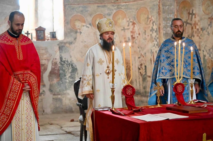 Православните верници ја прославија Мала Богородица во манастирот Матејче