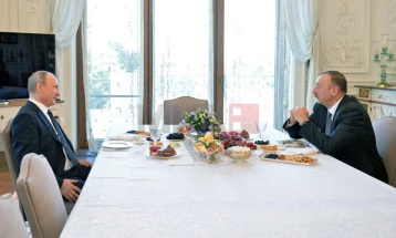 Alievi dhe Putini biseduan me telefon për situatën në Nagorno-Karabah